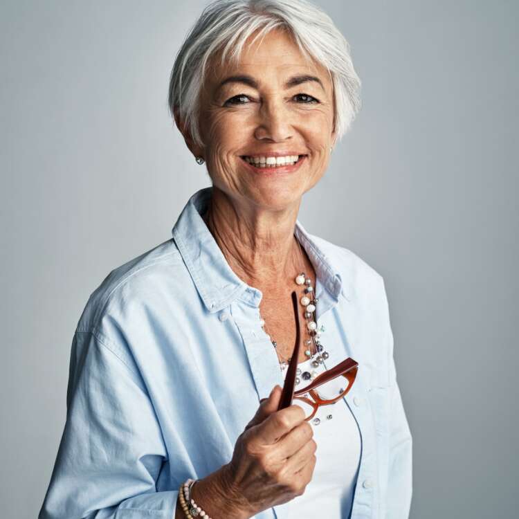 Nő szemüveggel - stock image